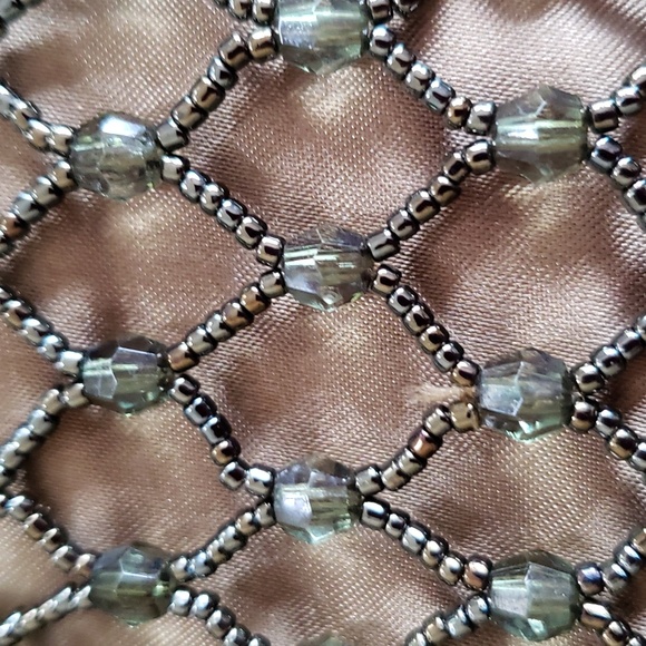 SOLD - Eye-catching green beaded purse - Picture 2 of 5